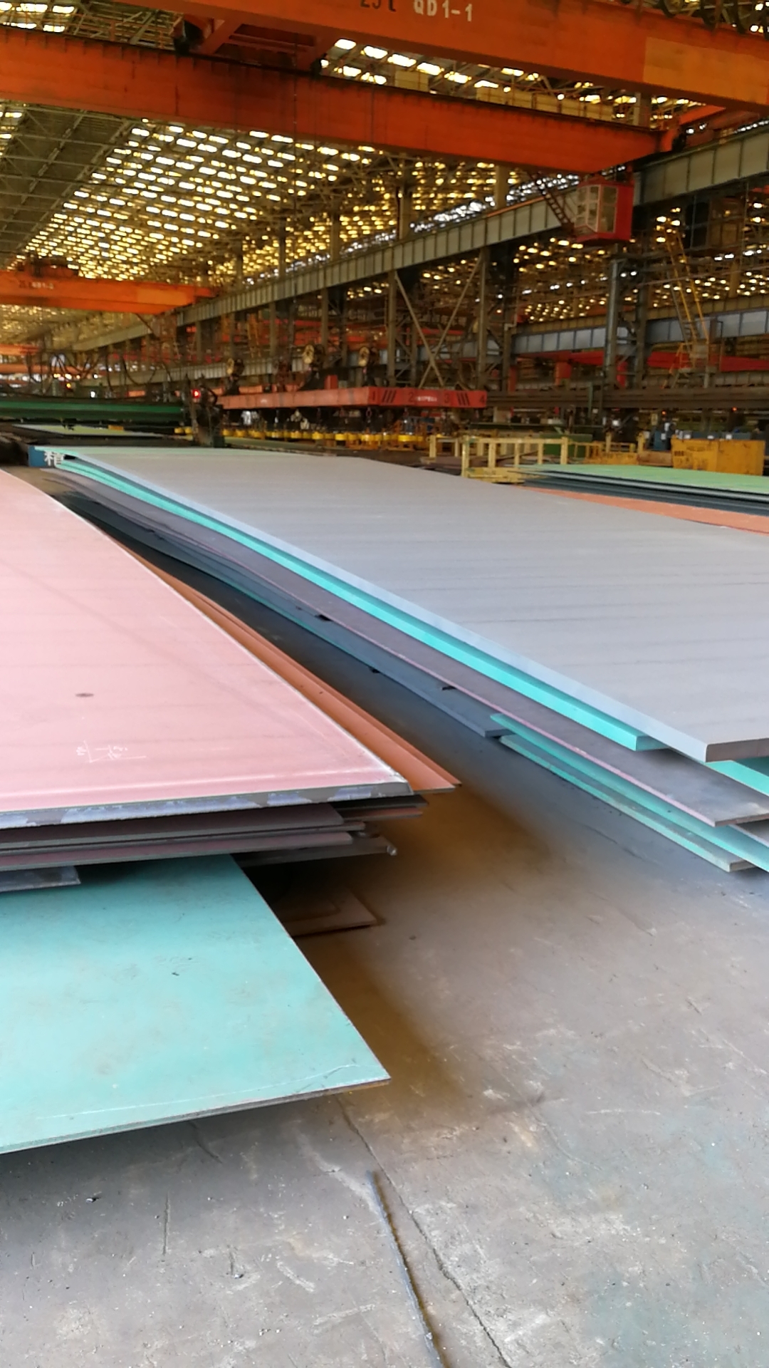 千豪磁電吊鋼板用夾具，電永磁吊具，磁力吊具