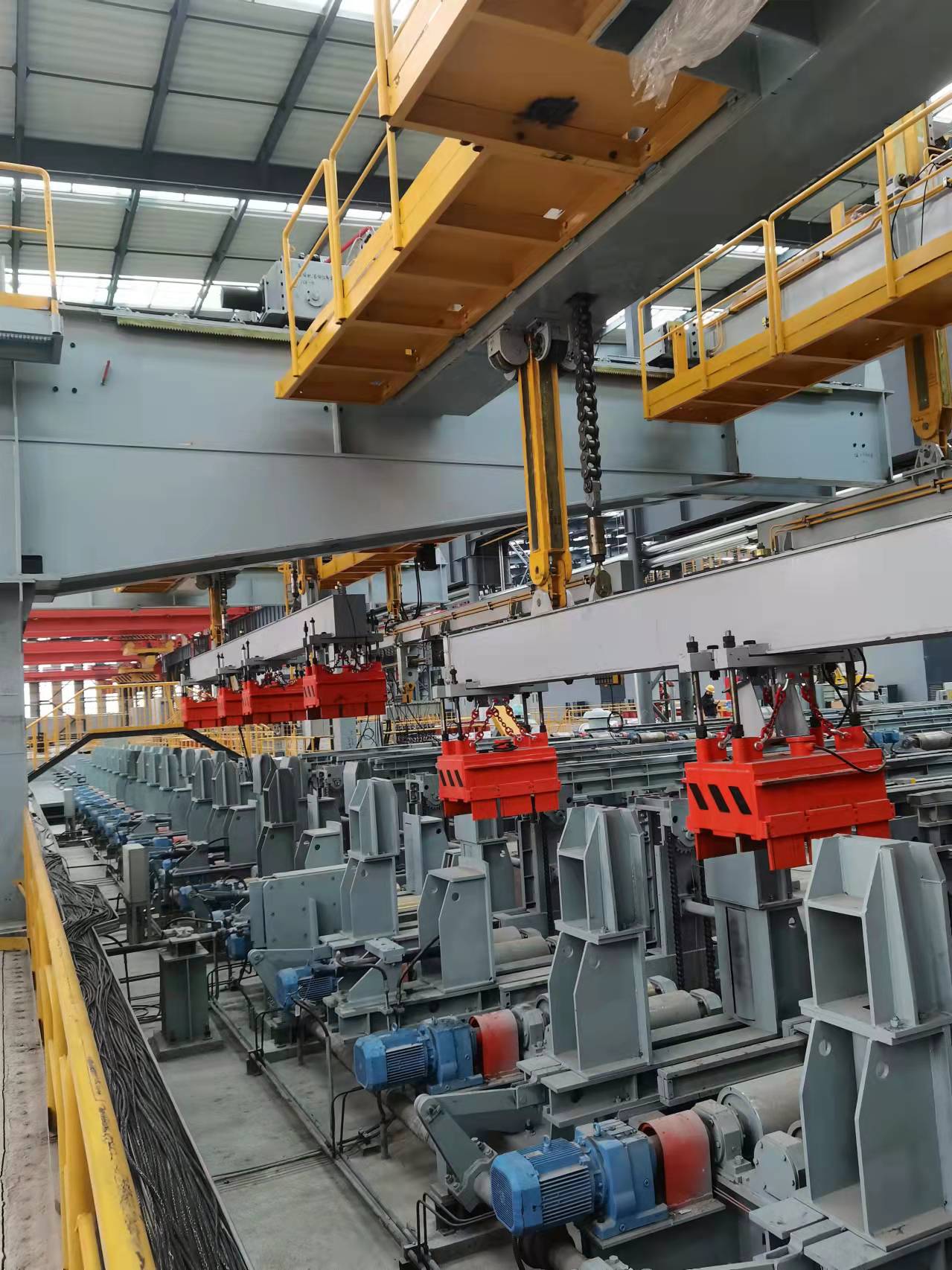 千豪吊型材，鋼軌自動化生產(chǎn)線用電永磁鐵吊具